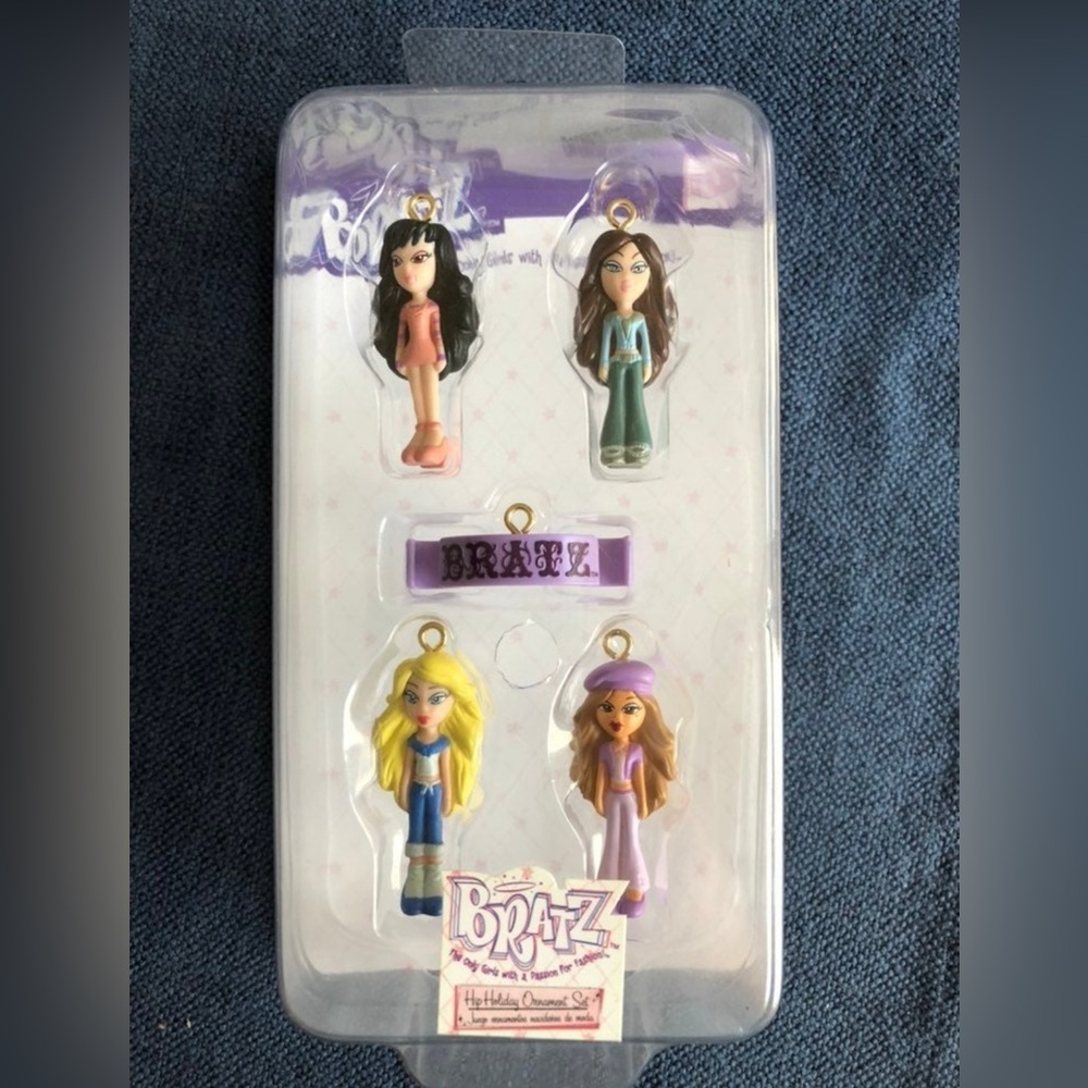 Bratz miniature holiday ornaments